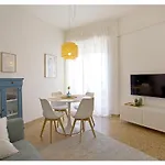 Casa Gorgone, Seafront Flat! 아파트