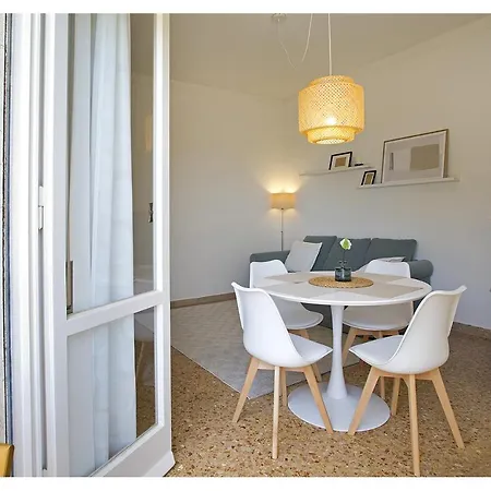 Casa Gorgone, Seafront Flat! *