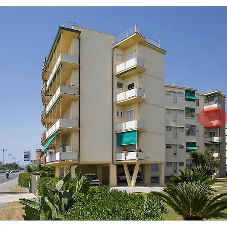 דירה Casa Gorgone, Seafront Flat!